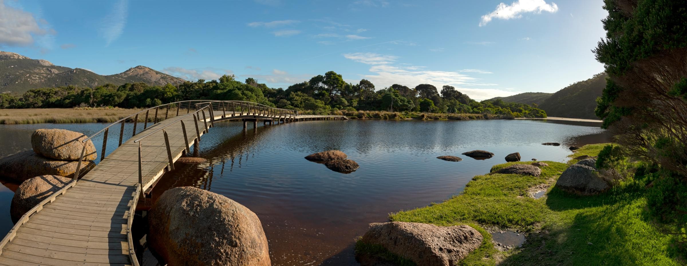 Staying at the Tidal River hub allows visitors to start their adventures early and live among the park's resident wildlife. Staying at the Tidal River hub allows visitors to start their adventures early and live among the park's resident wildlife.